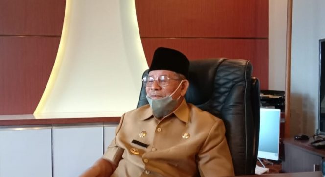 Gubernur Provinsi Maluku Utara (Malut) KH. Abdul Gani Kasuba, Lc