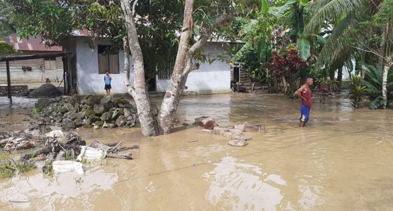 Desa Wayaua Kecamatan Bacan Timur Selatan Kabupaten Halmahera Selatan dihantam banjir bandang