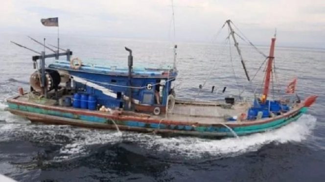 Kapal Ikan Asal Bitung Ditangkap di Perairan Sula