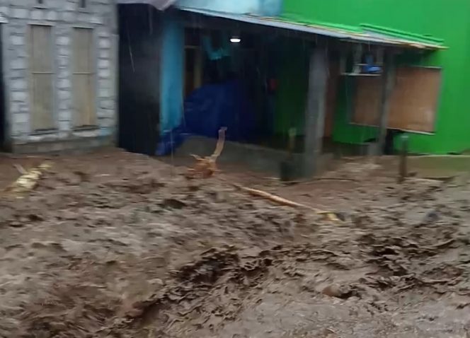 Desa Ploly Halsel Kembali Diterjang Banjir