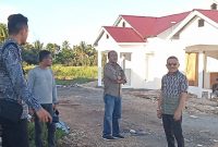 Pj Bupati Morotai Tinjau Proyek Perumahan untuk ASN dan Masyarakat
