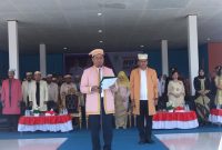 Bupati Ubaid Yakub, Memimpin langsung upacara perayaan HUT Kabupaten Halmahera Timur yang ke-20 di Pendopo Jiko Mobon, Desa Soagimala, Selasa (31/5/2023)