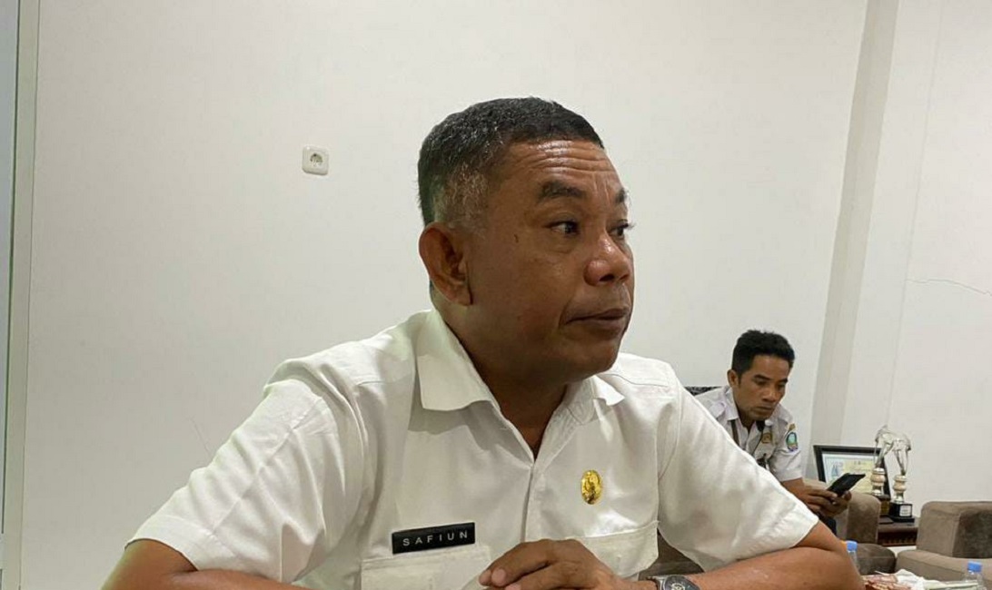 Bukan Urusan Wajib, Kadisdik Halsel Minta Pihak Sekolah Batasi Kegiatan Wisuda Siswa