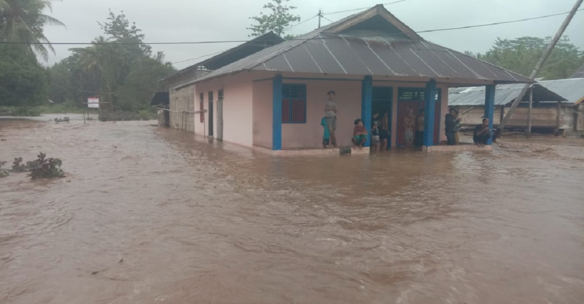 Puluhan Rumah Warga Waitina di Sula Terendam Banjir