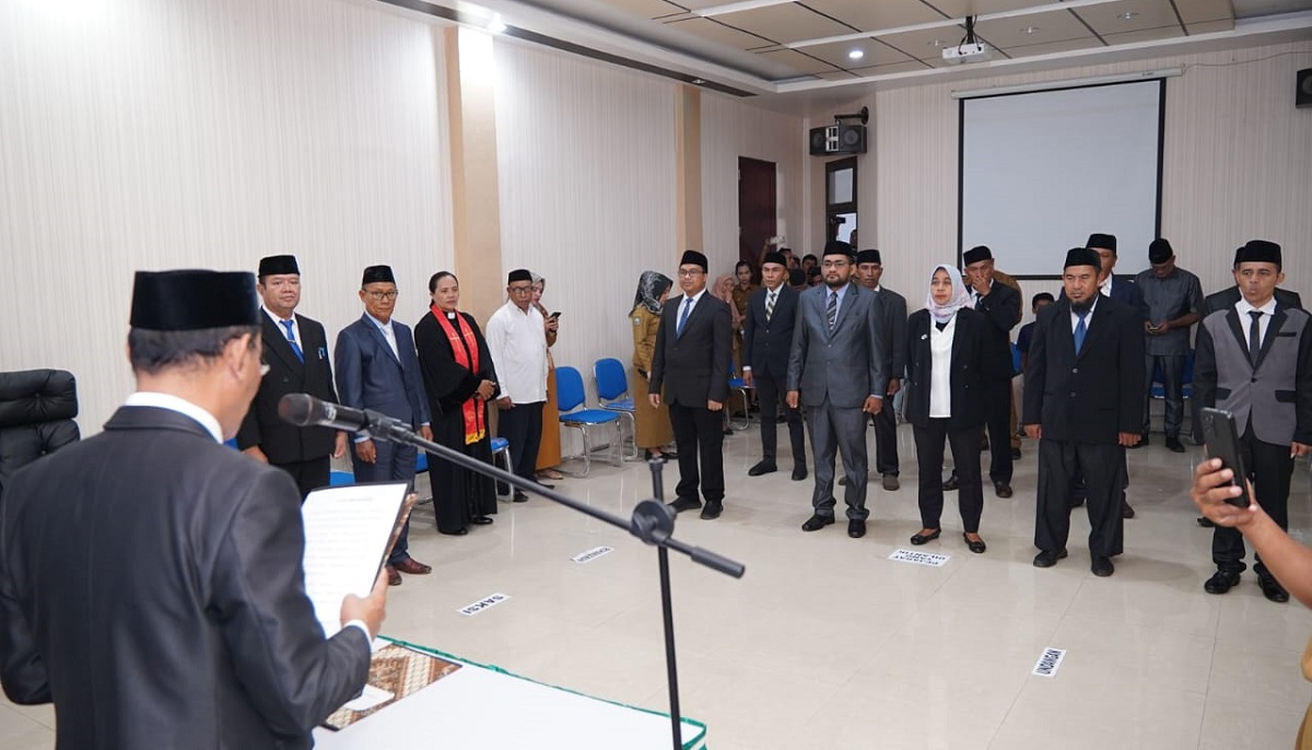 10 Pejabat di Pemkab Halbar Dilantik, Ini Pesan Wabup Djufri Muhamad