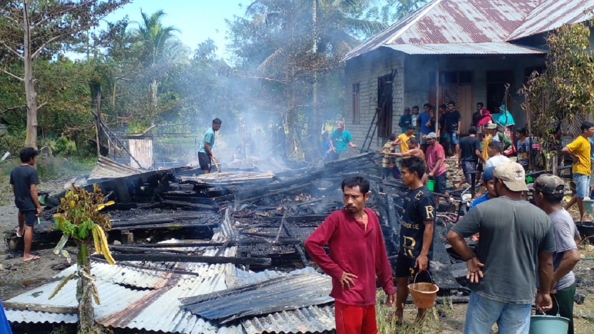 Satu Rumah Warga Kosa Tikep Ludes Dilahap Api, Obat Nyamuk Diduga jadi Pemicu