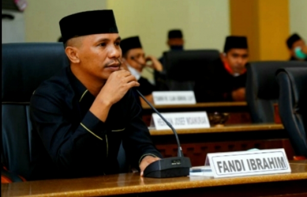 Sekretaris Komisi III yang juga tim Banggar DPRD Halmahera Barat Fandi Ibrahim