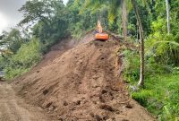 Pekerjaan Proyek pembangunan jalan nasional milik Balai Pelaksana Jalan Nasional (BPJN) Maluku Utara