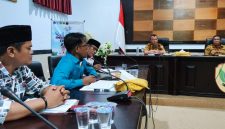 Pemerintah Kota Tidore Kepulauan bersama Komisi Pemilihan Umum (KPU) melakukan rapat tentang usulan anggaran Pemilihan Kepala Daerah (pilkada) tahun 2024