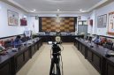 Pemerintah Kota Tidore Kepulauan mengadakan rapat koordinasi dengan pemerintah pusat. Rapat tersebut diikuti oleh Staf Ahli Walikota Bidang Kemasyarakatan dan SDM Yakub Husain secara virtual di ruang Rapat Walikota Tidore, Rabu (29/11/2023)