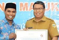 Pemerintah Daerah Kota Tidore Kepulauan mendapat penghargaan berupa Penganugerahan Predikat Penilaian Kepatuhan Penyelenggaraan Pelayanan Publik dari Ombudsman RI yang diterima Sekretaris Daerah Kota Tidore Kepulauan Ismail Dukomalamo
