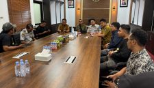 Tim Kuasa Hukum tengah berkoordinasi dengan instansi terkait di lingkungan Pemkot Ternate terkait lahan kantor Dishub. (foto/arul)