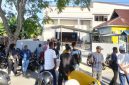 Pleno rekapitulasi suara pemilu 2024 di KPU Kepulauan Sula, Jumat (01/03), terpantau aman dan lancar. (foto/rif)