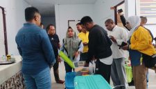 KPU Sula buka buka kotak suara hasil Pileg 2024 di 9 TPS 