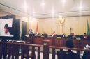 Eks Gubernur Malut AGK hadir secara virtual memberikan kesaksian dalam sidang yang digelar PN Tipikor Ternate dengan terdakwa mantan Kadis PUPR Malut Daud Ismail dan Christian Wuisan, Rabu (17/4/2024).