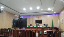 Sidang pembacaan Pledoi terdakwa kasus dugaan korupsi retribusi yang digelar PN Tipikor Ternate, Senin (29/4/2024)