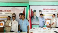Tim LO Balon Bupati Darwis Gorontalo dan Tim LO Balon Bupati Hendrata Thes daftar di Partai Gerindra Kepulauan Sula.