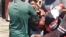 Oknum guru ngaji di Halmahera Selatan diamuk massa lantaran diduga mencabuli muridnya.