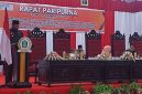 Rapat paripurna DPRD Halsel dengan agenda pengambilan keputusan atas Rancangan Peraturan Daerah (Ranperda) terkait perubahan nomenklatur dan tipe 8 OPD, yang digelar di aula DPRD Halsel, Senin (12/01/2026).