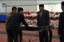 Wagub Malut Sarbin Sehe memimpin langsung acara pelantikan puluhan pejabat baik eselon III maupun IV di lingkungan Pemprov Maluku Utara. Pengambilan sumpah jabatan berlangsung di aula Nuku, Kantor Gubernur Malut, Senin  (12/1/2026).